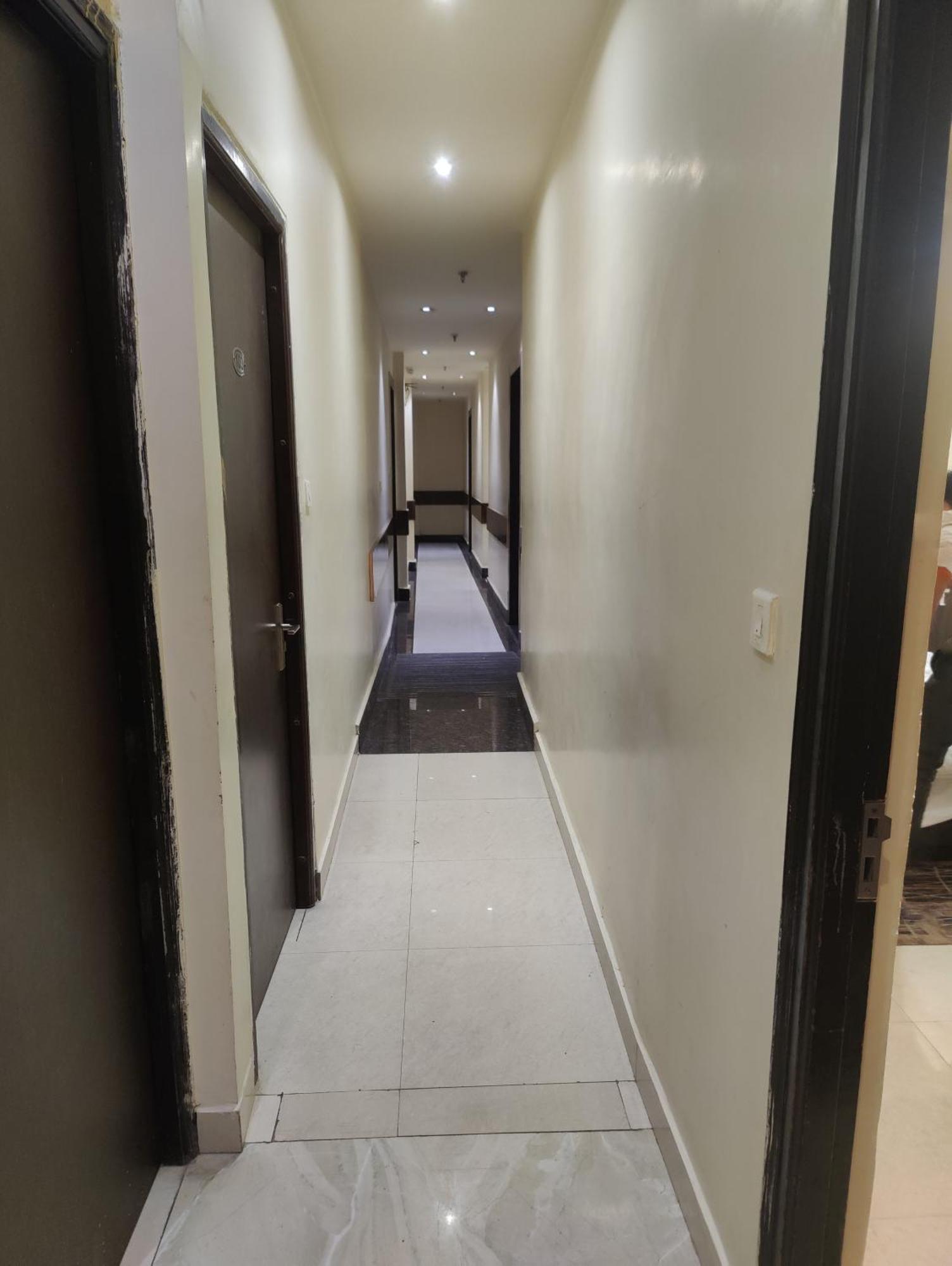 Hotel Sanjay Galaxy,Kanpur Eksteriør billede