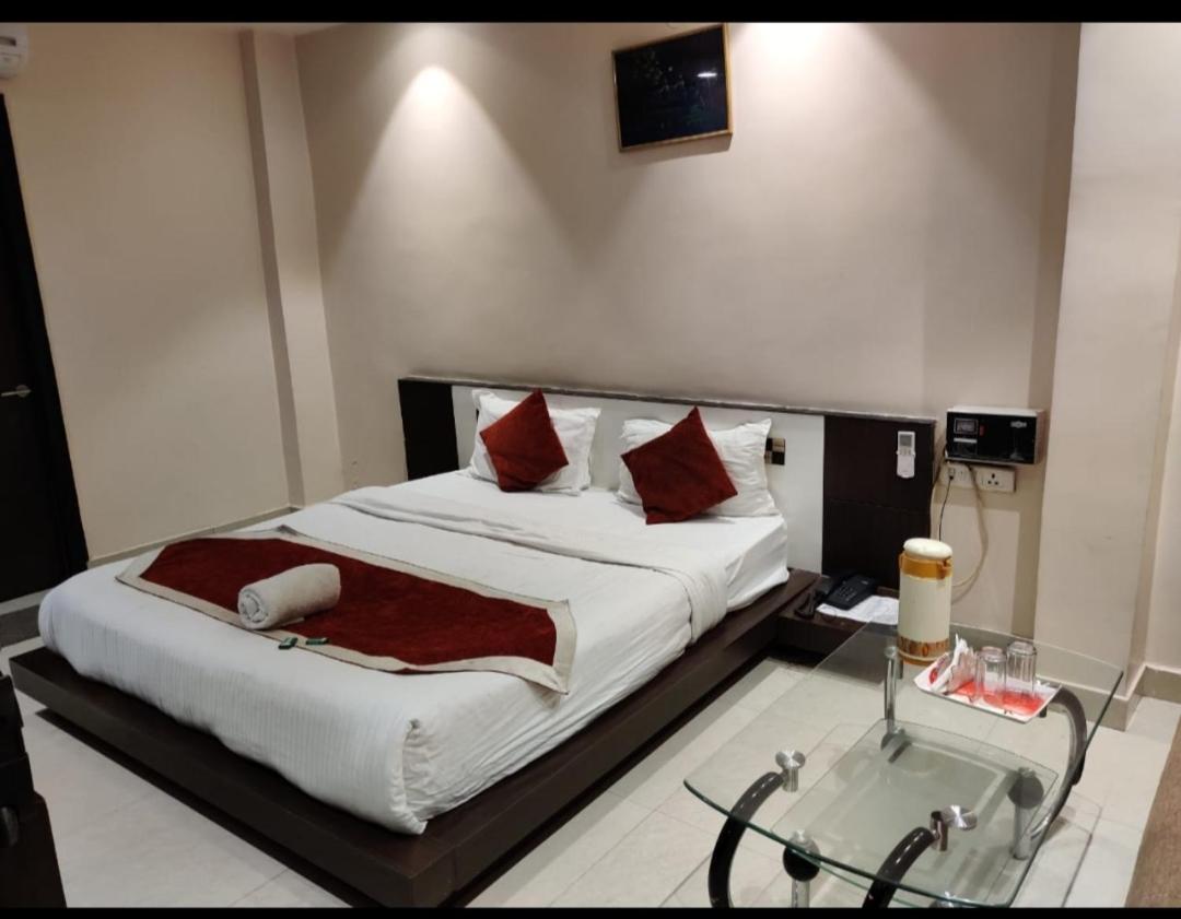 Hotel Sanjay Galaxy,Kanpur Eksteriør billede