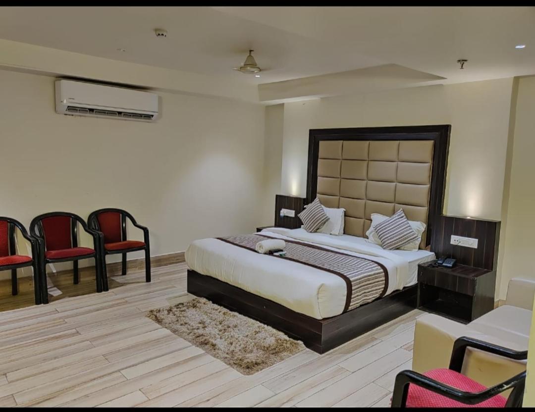 Hotel Sanjay Galaxy,Kanpur Eksteriør billede